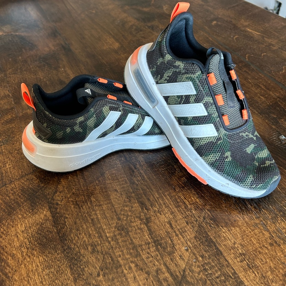 Kids adidas sneakers